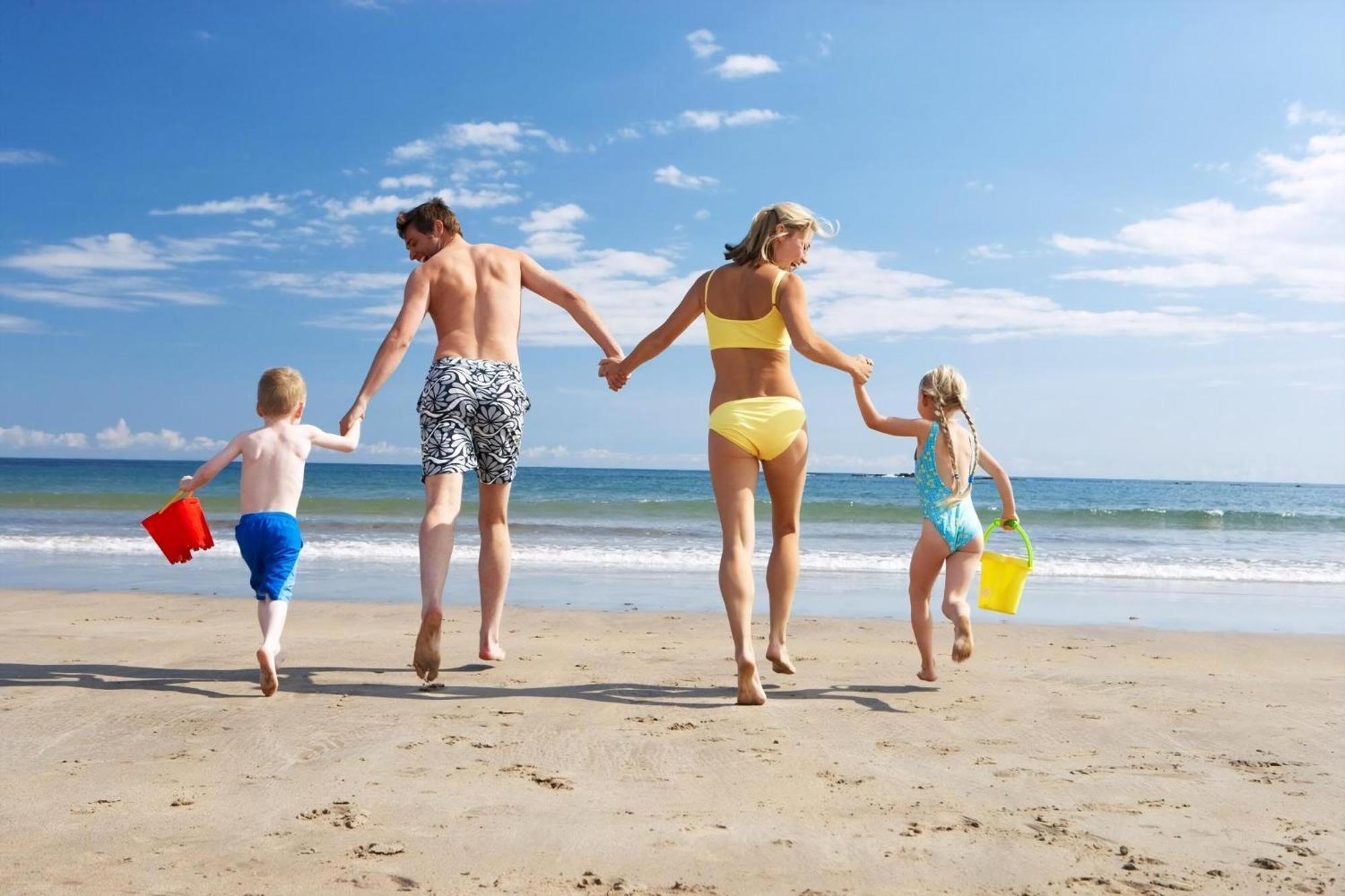 Superb Caravan At Seawick Holiday Park, Sleeps 8 Ref 27202Sw 클랙톤온씨 외부 사진